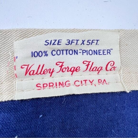 Vintage Valley Forge Flag Co. Spring City PA. 3’ x 5’ 100% Cotton Pioneer Flag - Picture 7 of 13